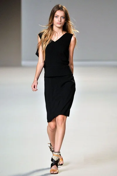 Look 5